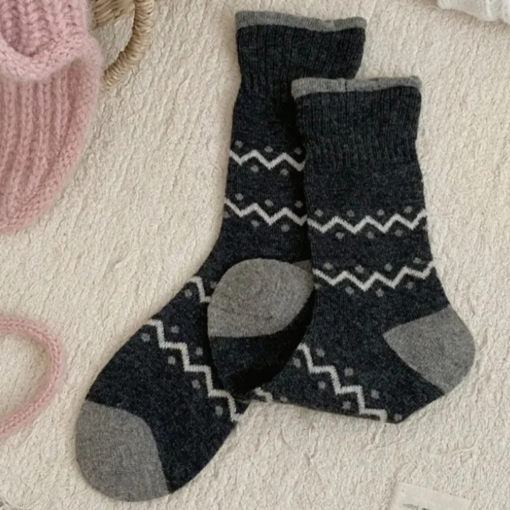 7 Pairs Cozy Patterned Wool Socks